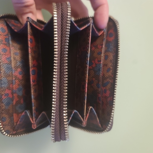 COACH Floral Printed Zip Wallet in Dark Purple - Picture 4 of 4